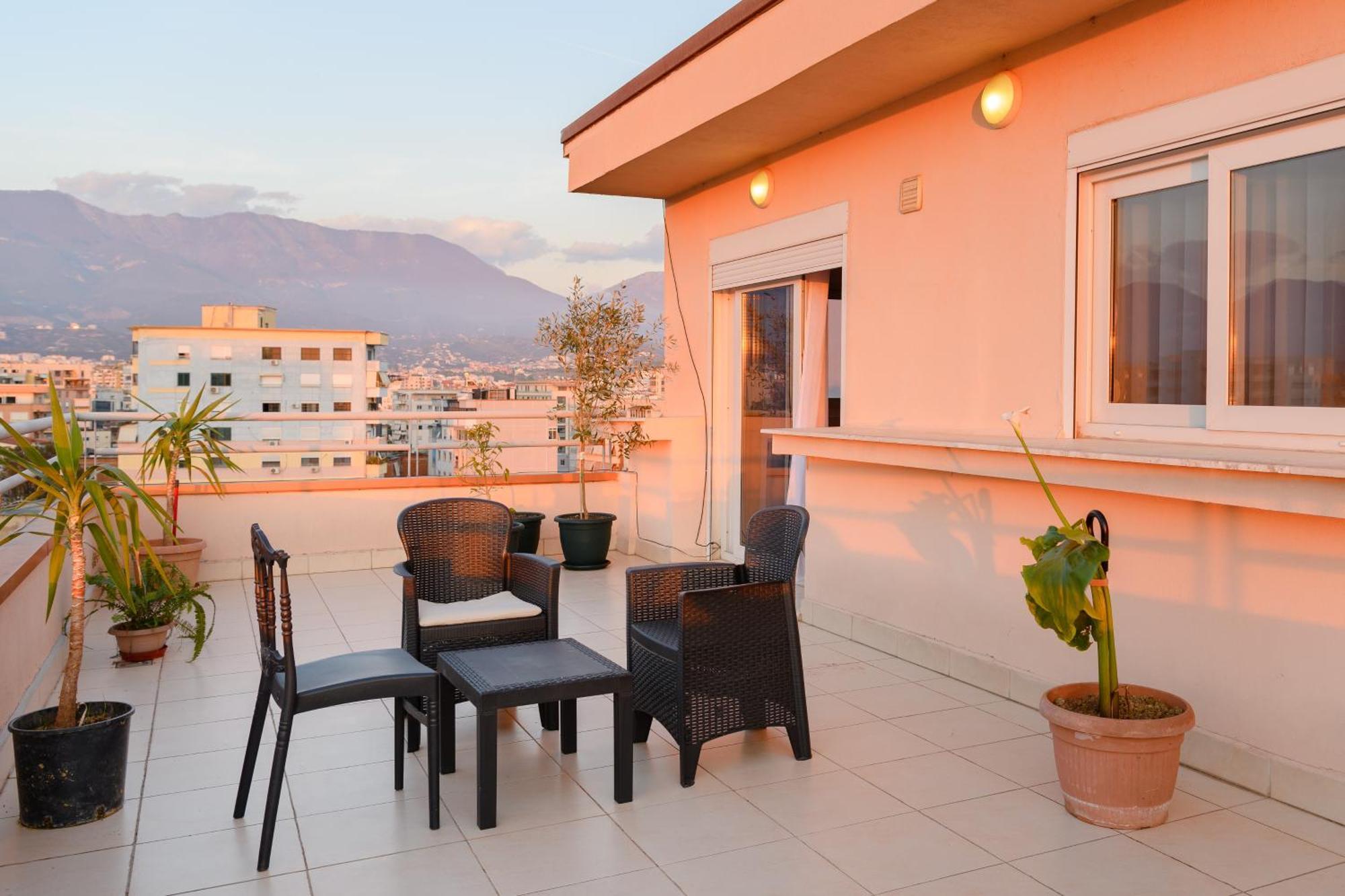 Terrace Tirana Cityscape 2 Ngoại thất bức ảnh